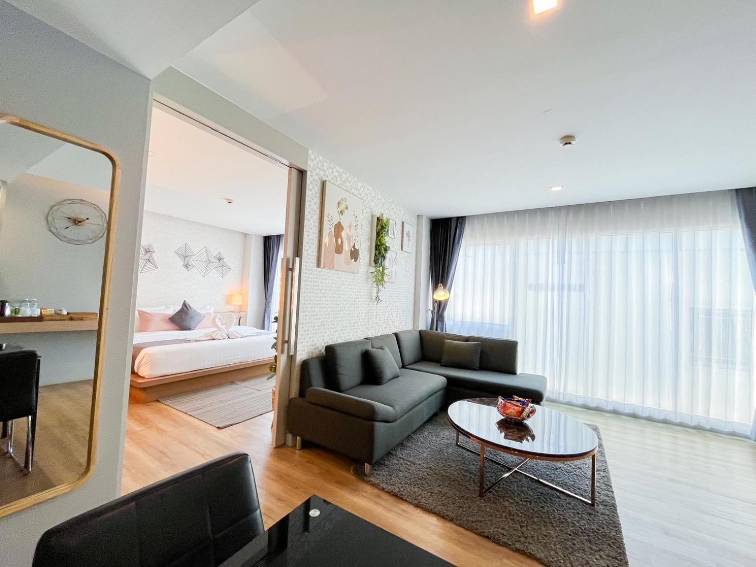 Slive Hotel Surin Exterior photo